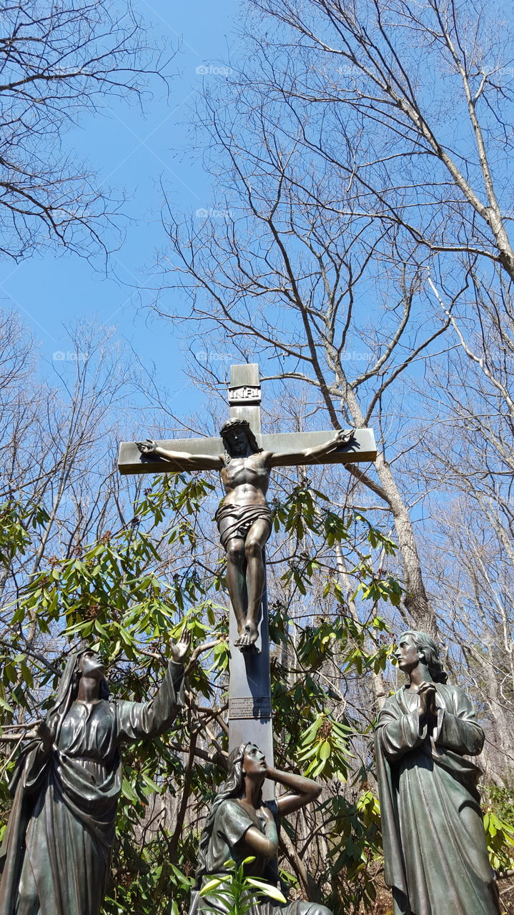 bronze sculpture crucifixion