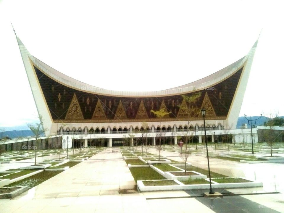 padang mosque. architecturer building adapted from bagonjong.