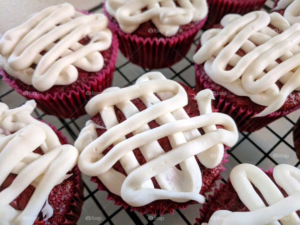 red velvet cupcakes