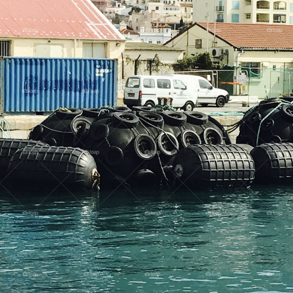 Tugs-boats-water-sea