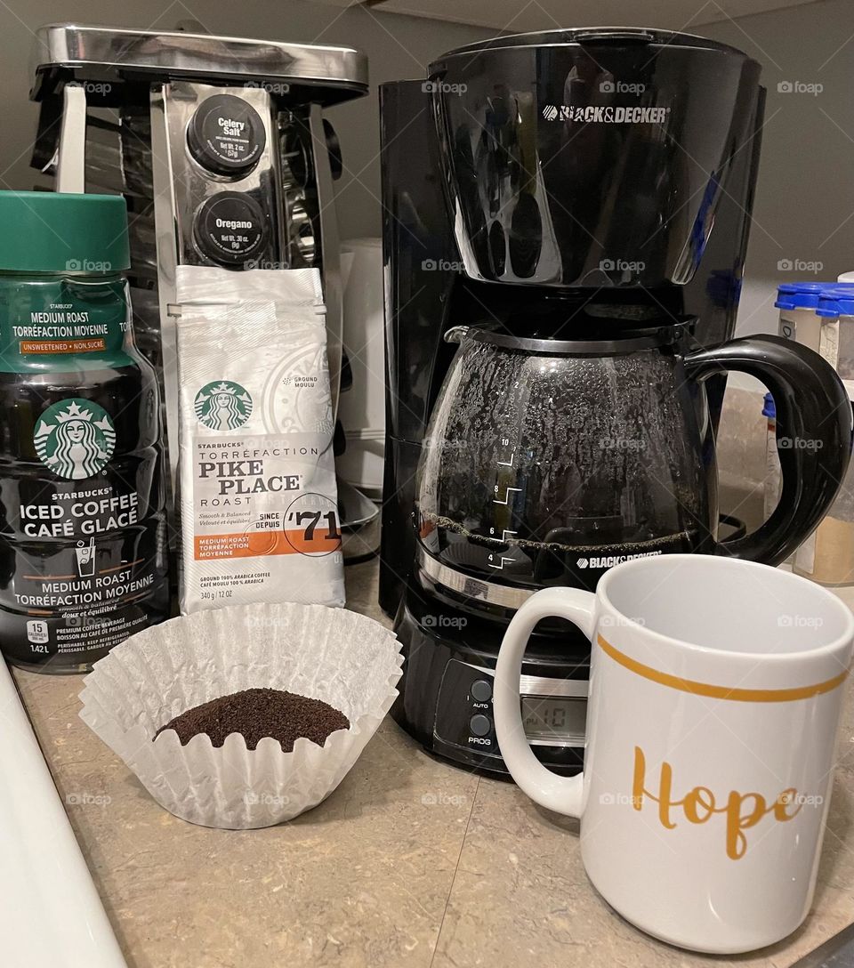 another great coffee, Starbucks, how I make my brewed coffee, with a coffee filter and 8TB of grounds in it, and my Black and Decker machine, and that I also enjoy the Starbucks Iced coffee medium blend which is great because it also is fast