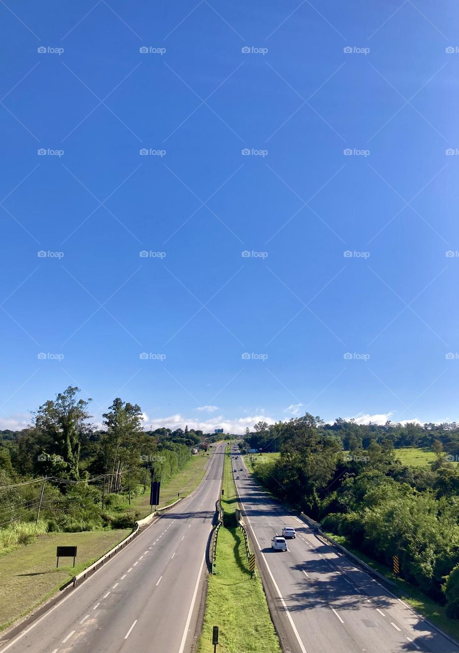 Céu de brigadeiro na manhã tão bonita!

Viva o sábado bem azul. 

📸 #FOTOGRAFIAéNOSSOhobby
#amanhecer #morning #sol #sun #sky #céu #natureza #horizonte #fotografia 