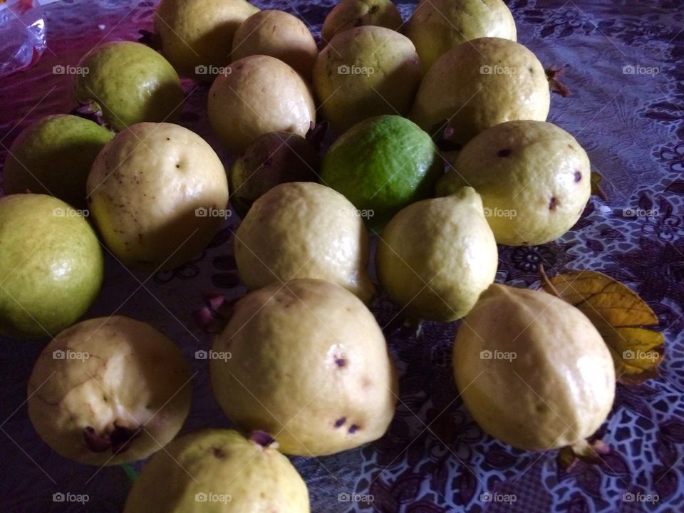 Guavas 