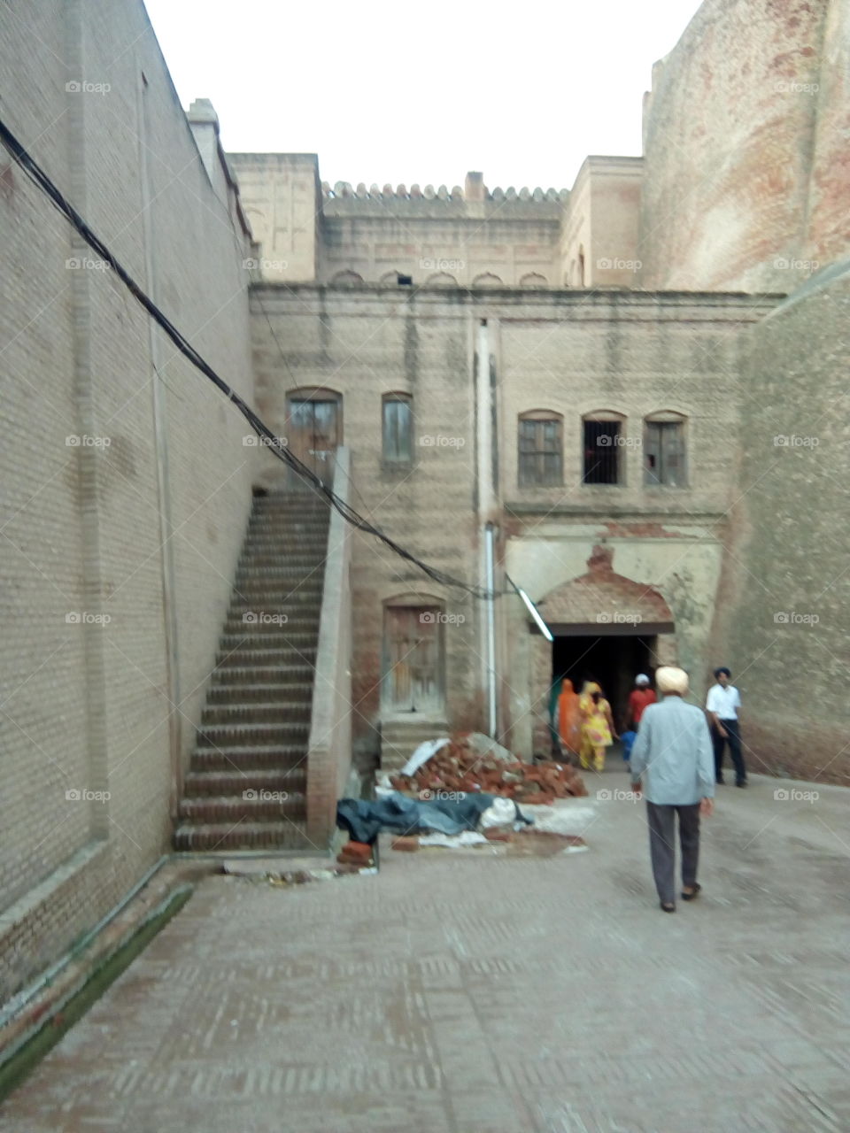 an ancient fort of Bathinda city- a monument protected by Govt Of India.