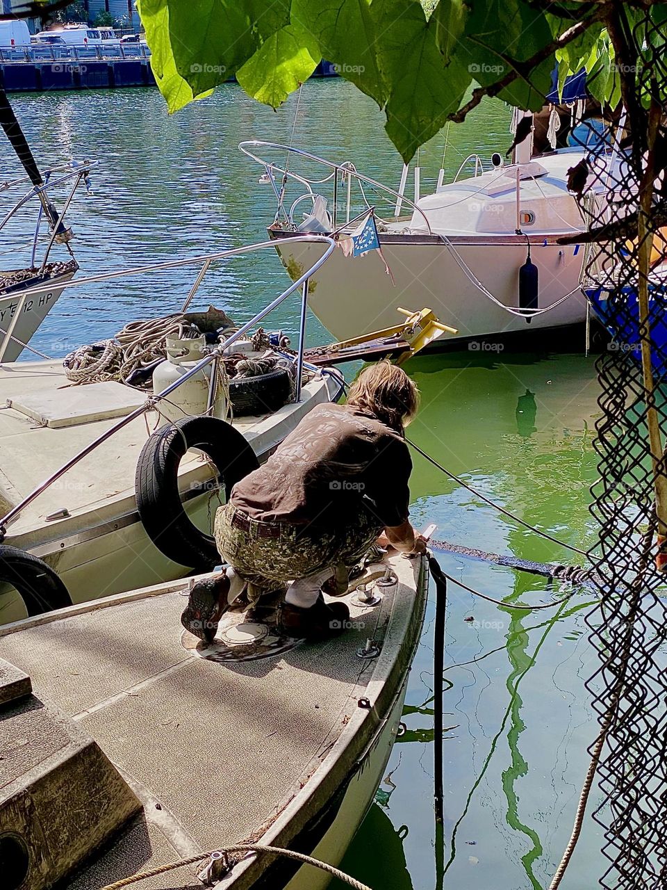 „Timothy Trespas“, my longtime partner and friend knows what to do in almost every case of a problem around here at „Newtown Creek“ by the „Pulaski Bridge“ in LIC, Queens. If he can’t fix it he knows what to do. 2023. Hypnotic Productions