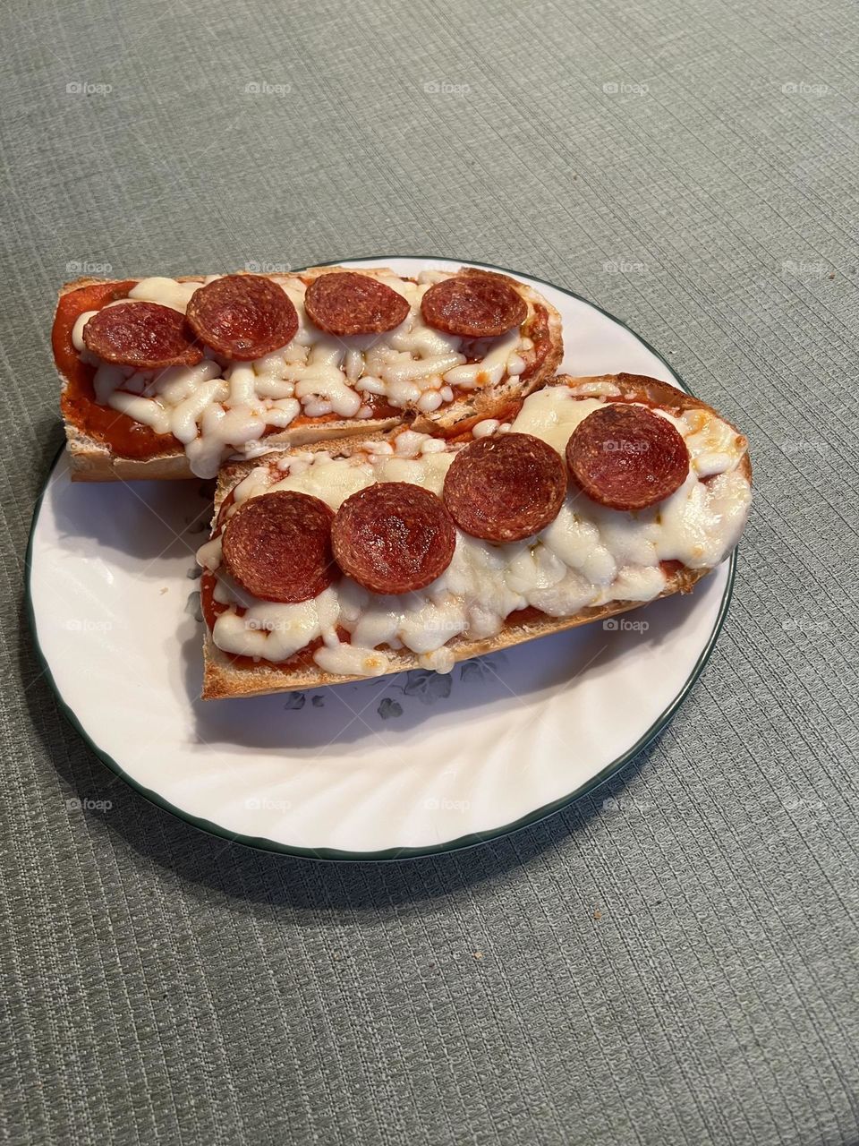 French bread pizza 