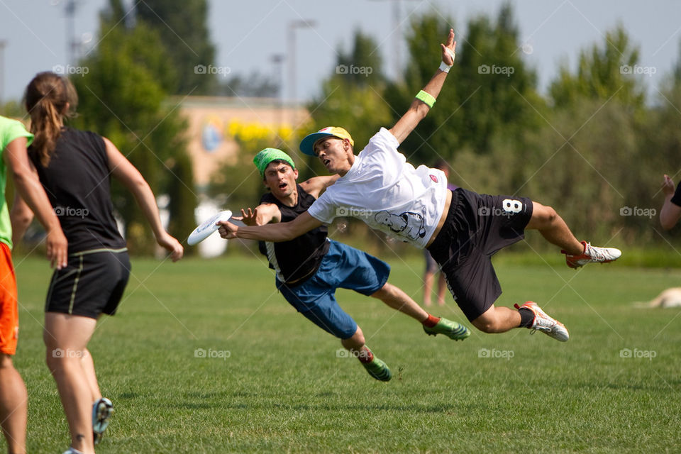sports frisbee action dive by phat59