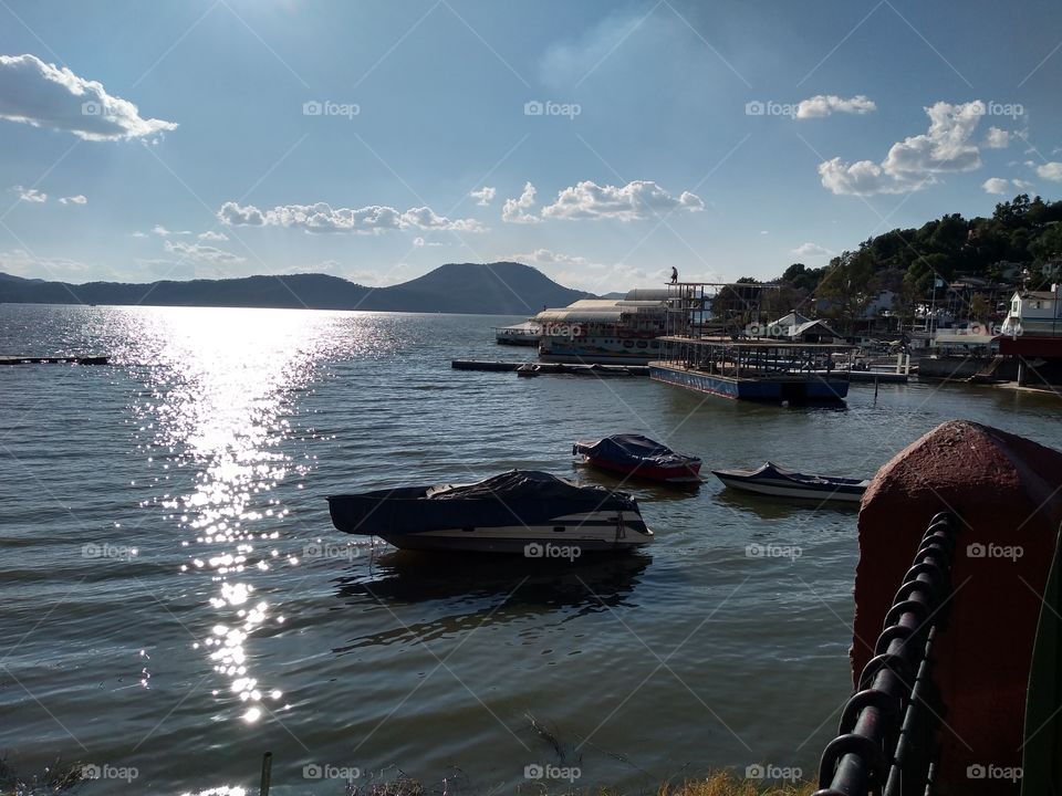 laguna Valle de Bravo