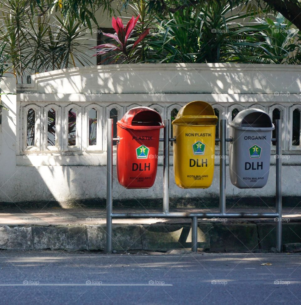 Try to leave the Earth a better place than when you arrived. Do something green today.