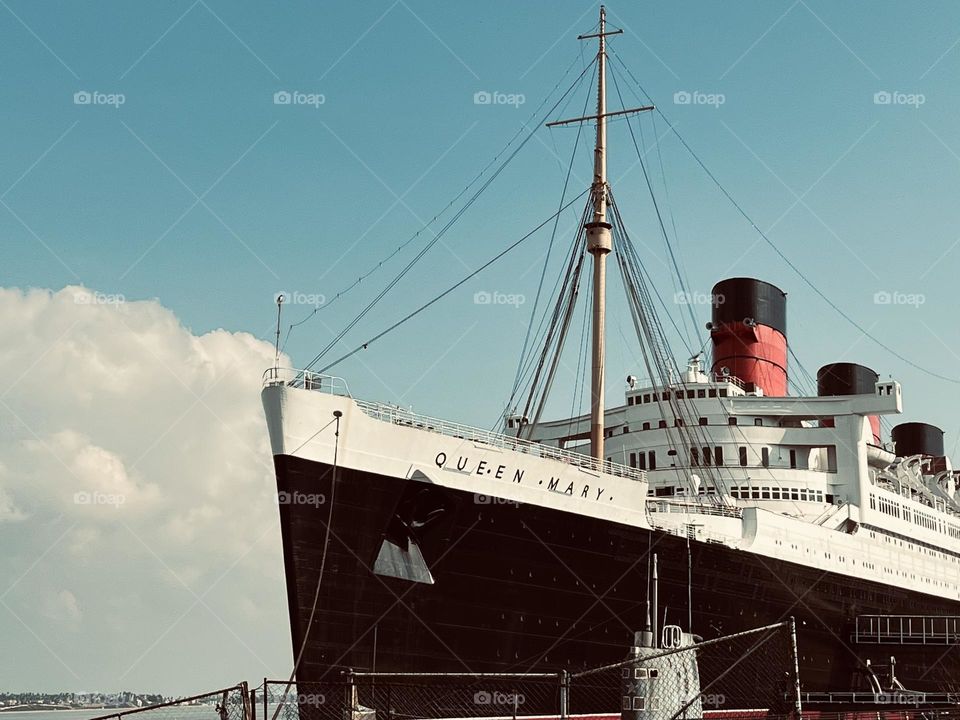 A vintage look at the Queen Mary, reminiscing about the glorious age of Transatlantic Ocean Cruises.