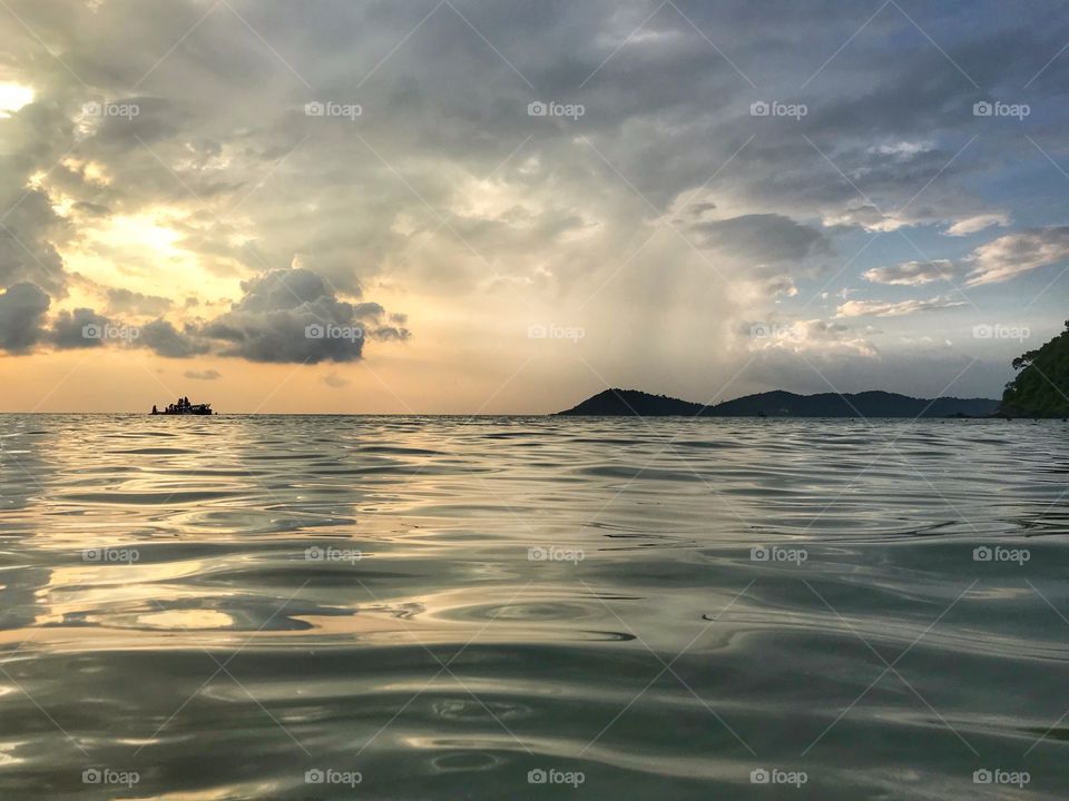 Floating with sunsets
Koh Samed, Thailand