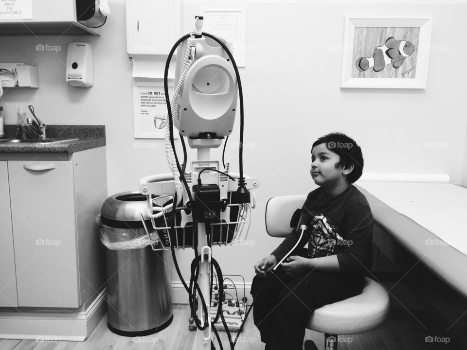 Doctor office, Doctor appointment, Doctor, waiting room, medical, treatment, sick day, sickday, sickness, unwell, not well, healthy kid, healthy child, child, childhood, 4-5 years, 5 year