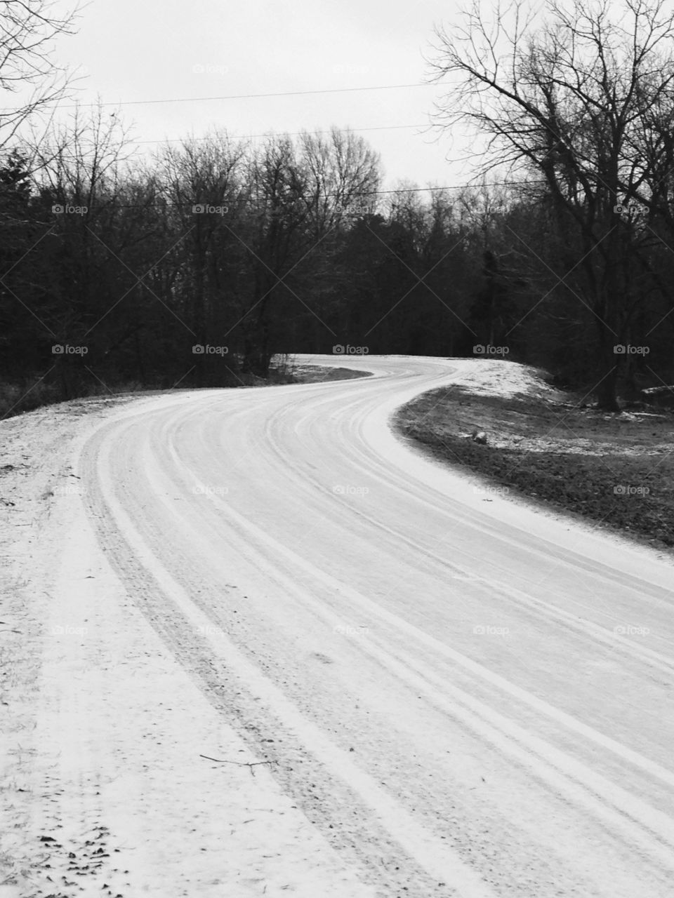 Snowy road
Black&white