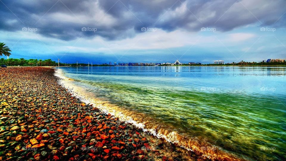 Gravel beaches are widespread around the world, including the USA, Canada, Japan, Argentina, New Zealand and the wave dominated coastlines of Northern Europe 