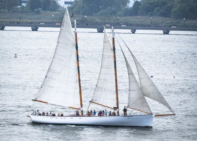 Sailing the Hudson