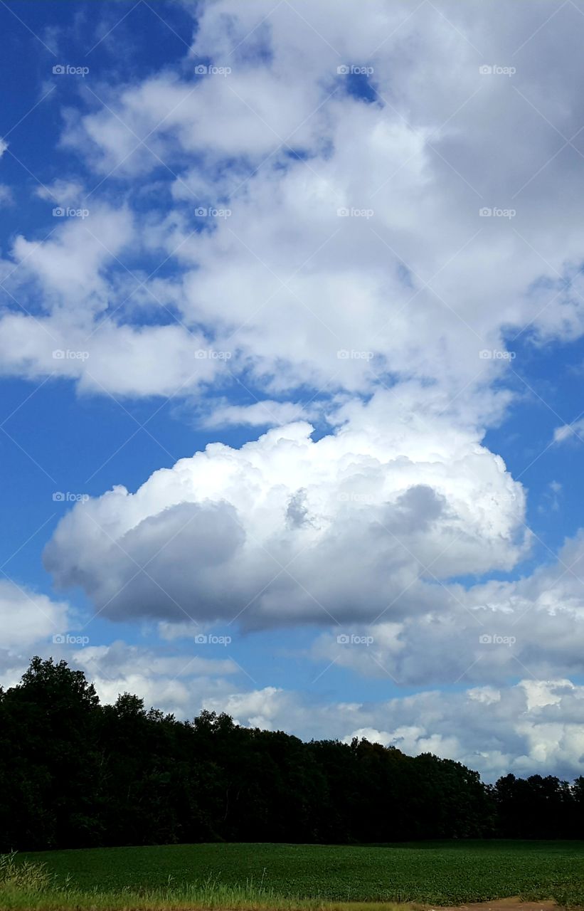 Can't stop loving those beautiful countryside clouds