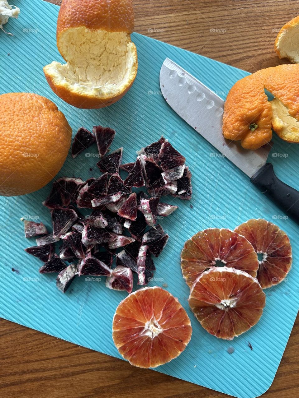 Blood oranges cut up