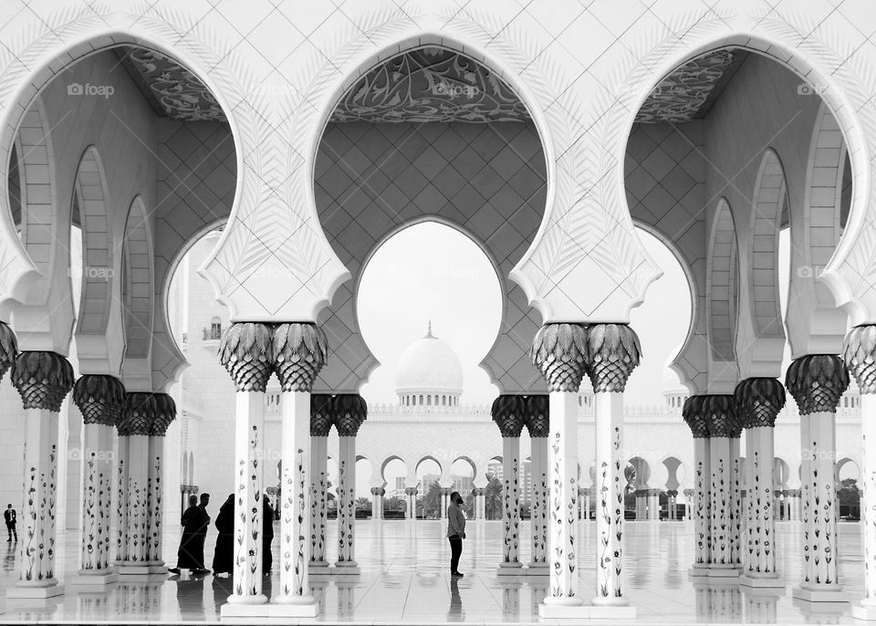 Amazing White Mosque Architecture, Abu Dhabi