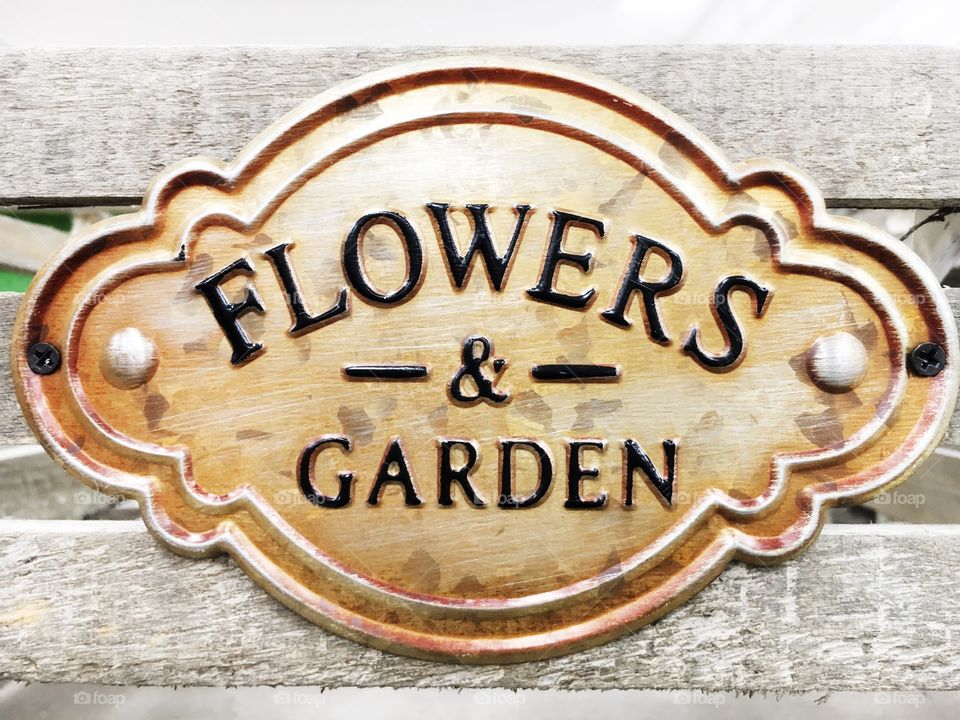 Flowers &a Garden