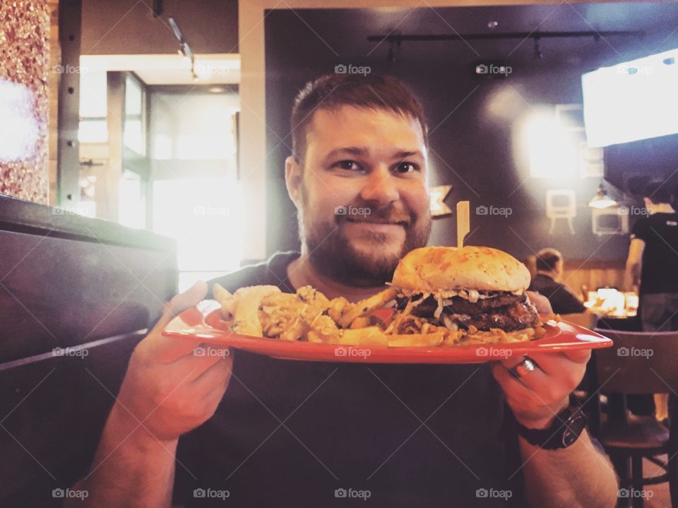 Pigging out at Red Robin 