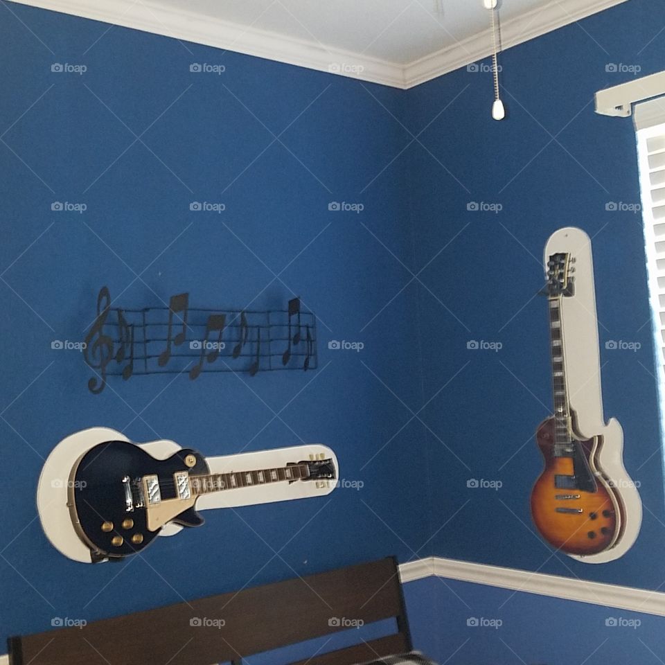 Wall of Guitar