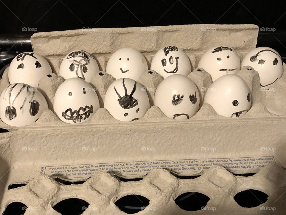 Egg faces