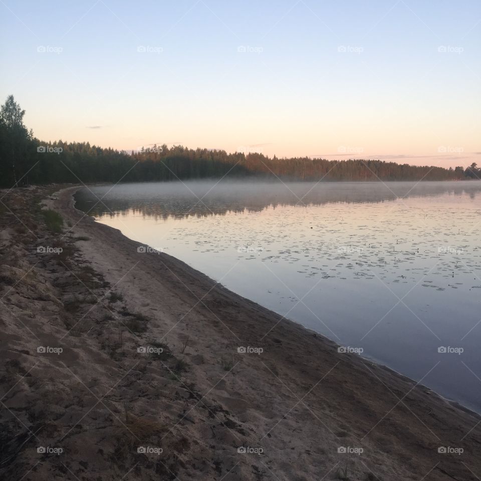 Foggy in lake 