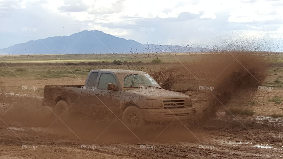 Four Wheelin In The Mud