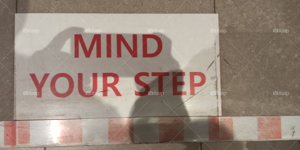 sign watch your step