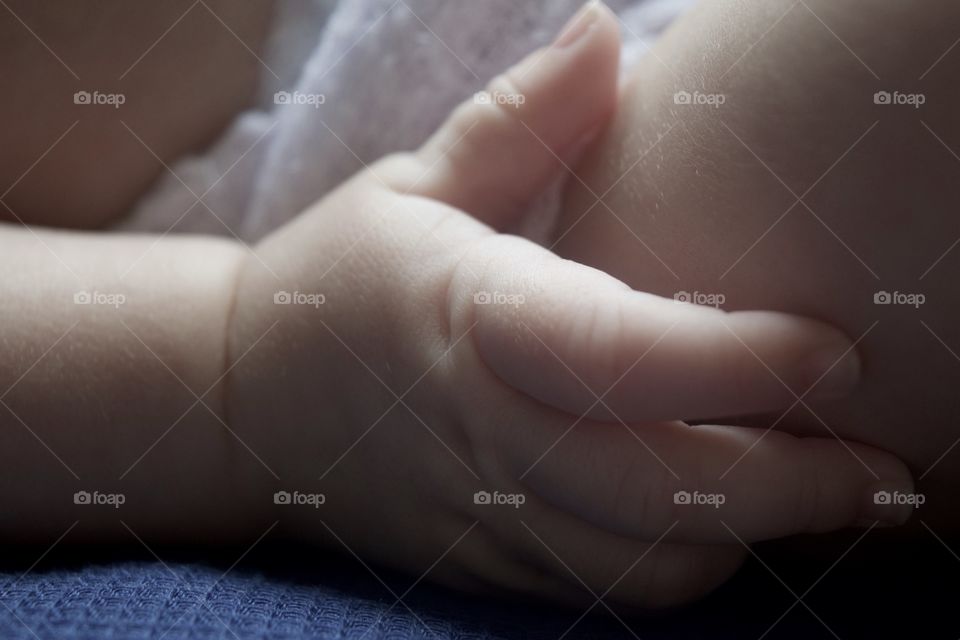 Newborn tiny hand