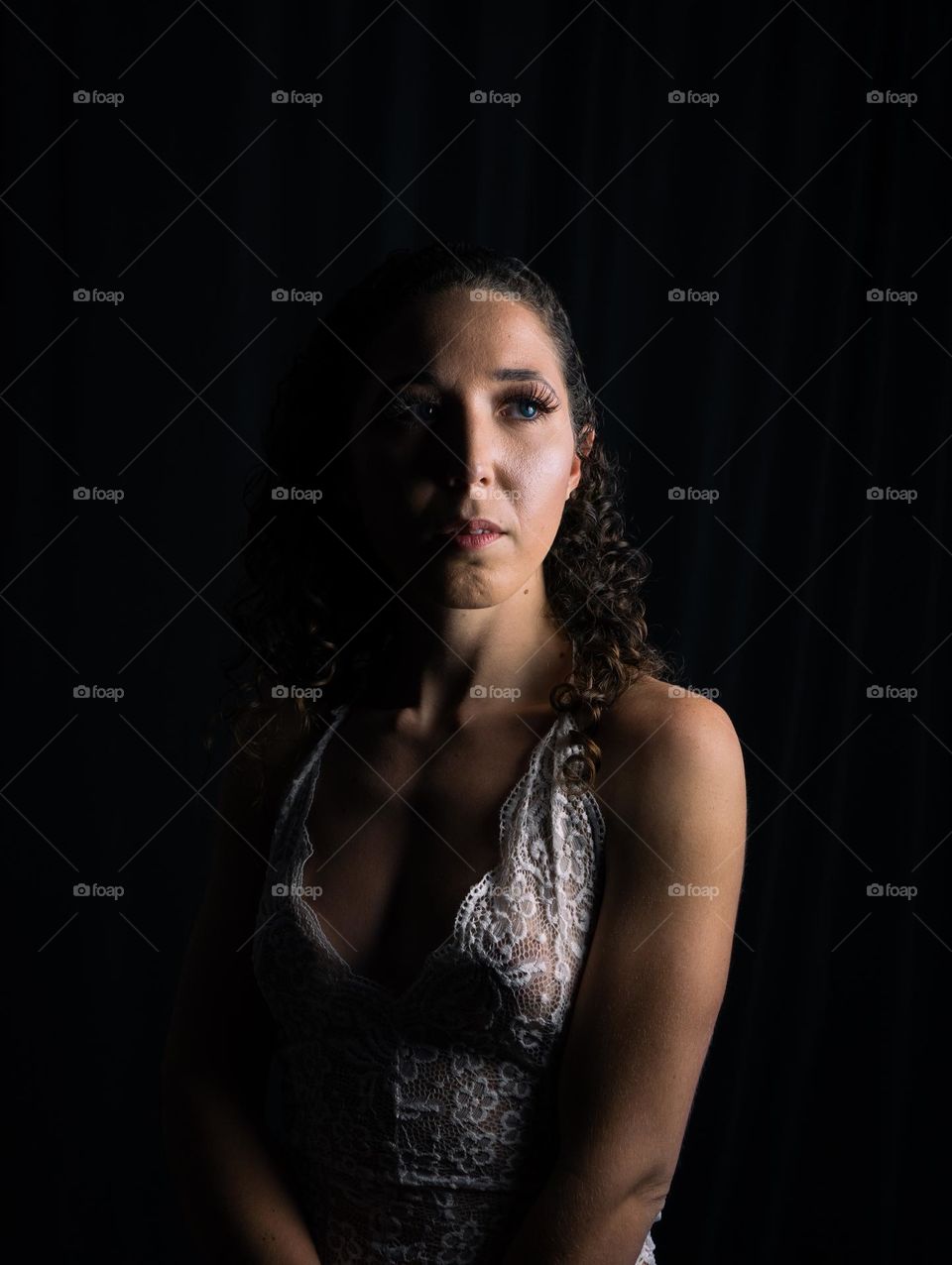 Boudoir Photography portraits are a luxurious and intimate way to celebrate your confidence, beauty and sensuality.