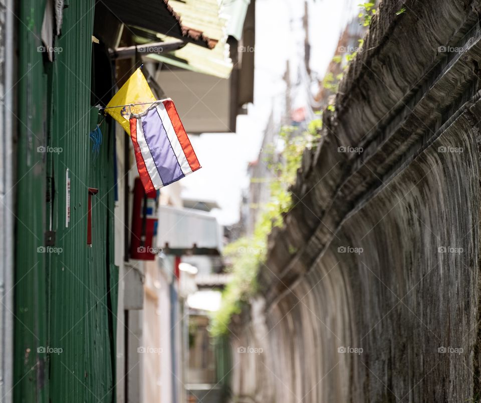 Make simple scene of Thailand flag to attract your eyes by art of composition the rule of thirds and leading line