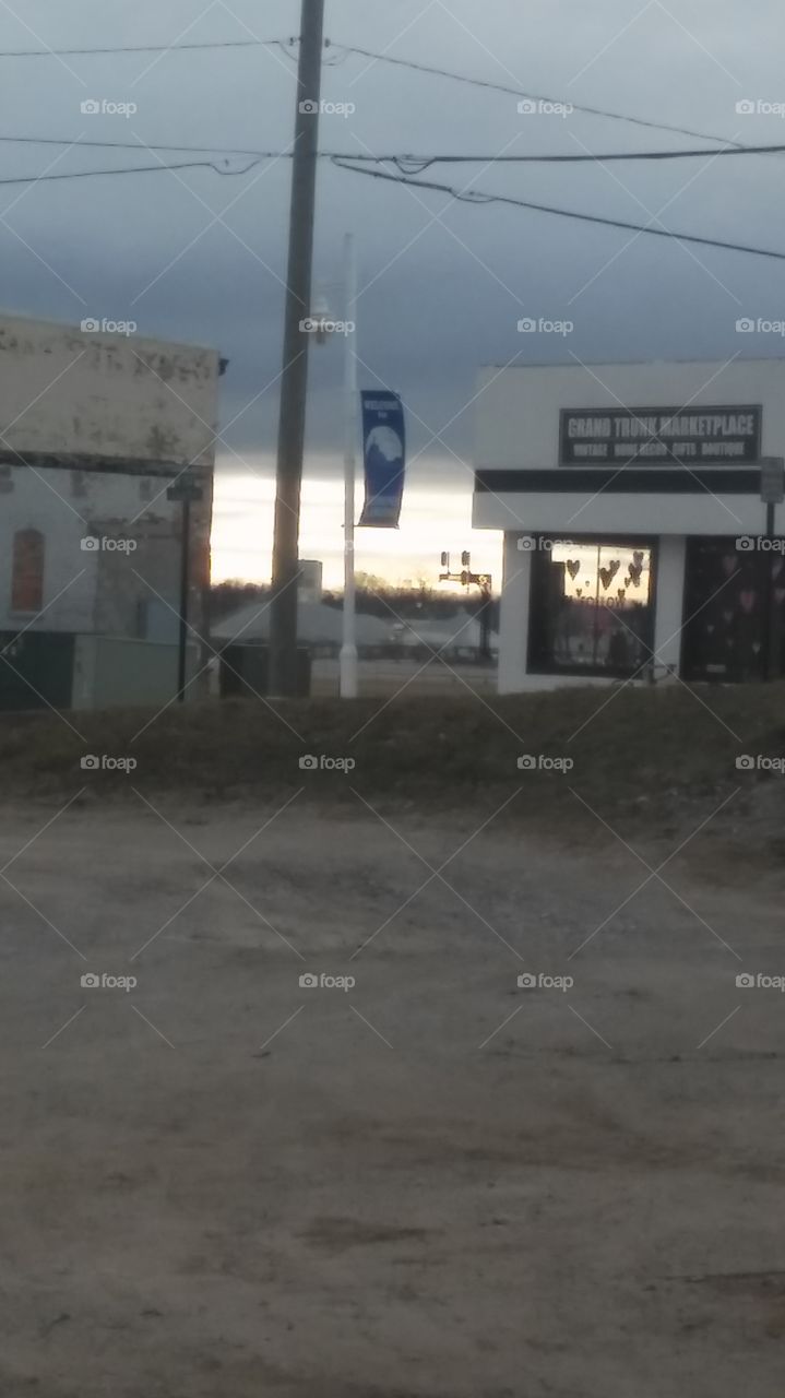 sun trying to ahow itself