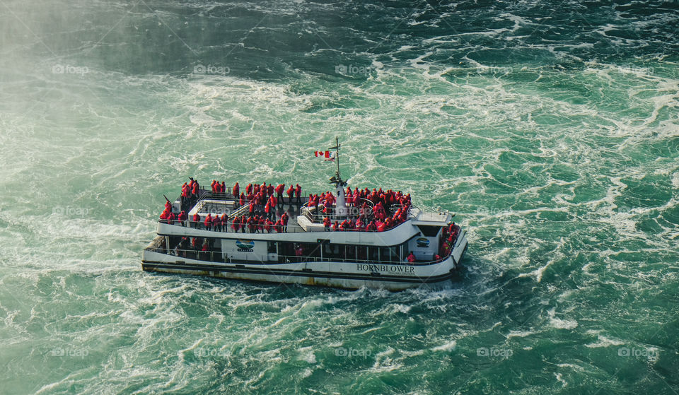 Maid of the Mist boat