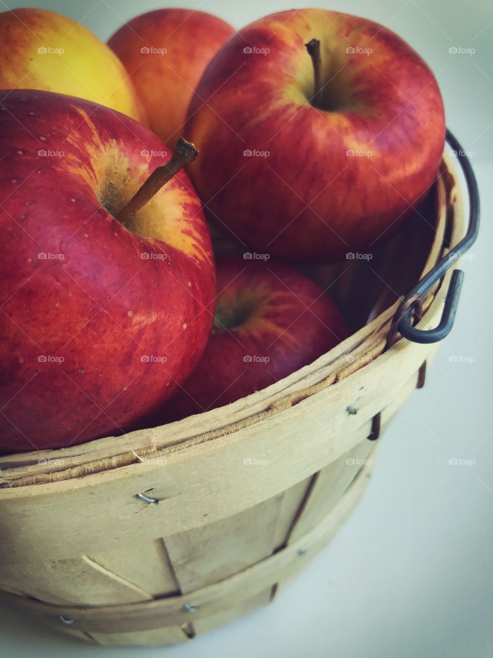 Apples in a basket 