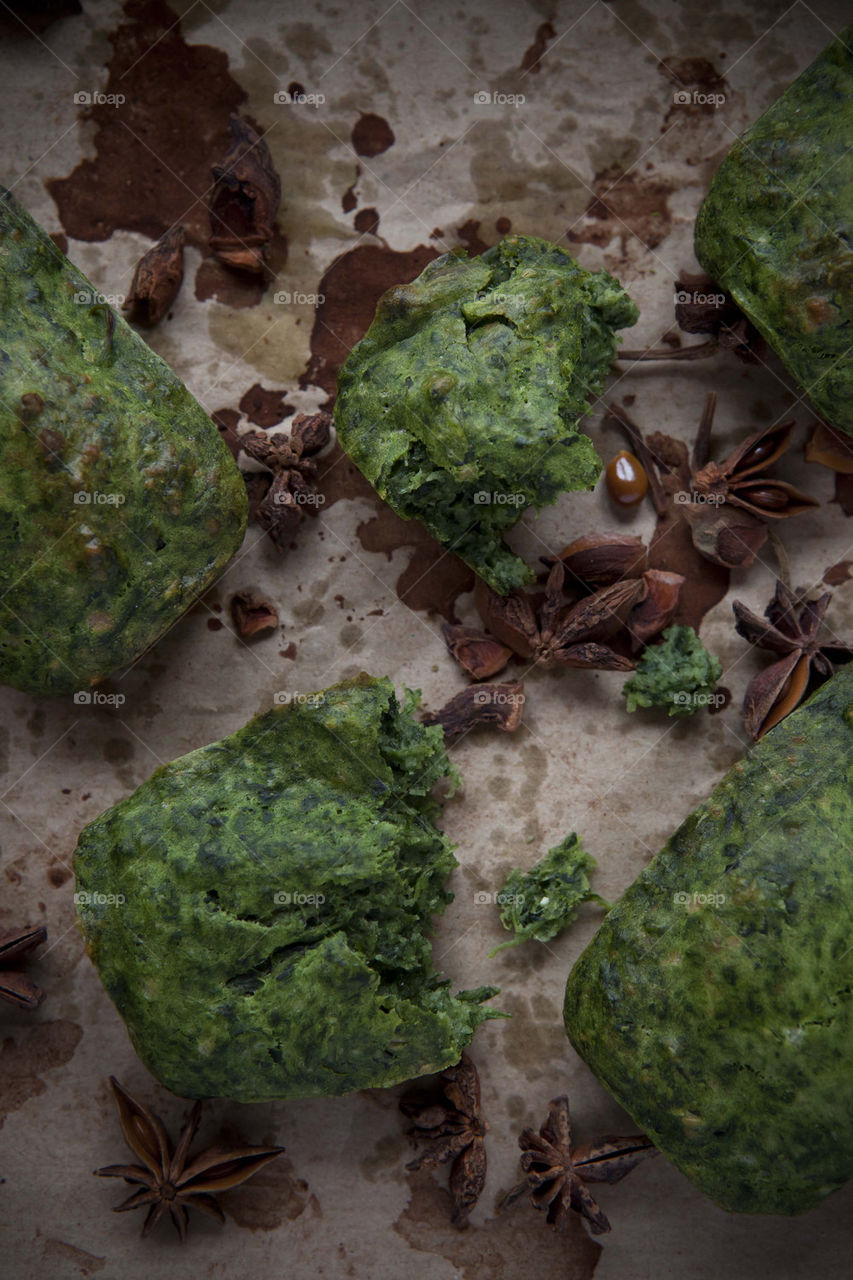 spinach plum cake