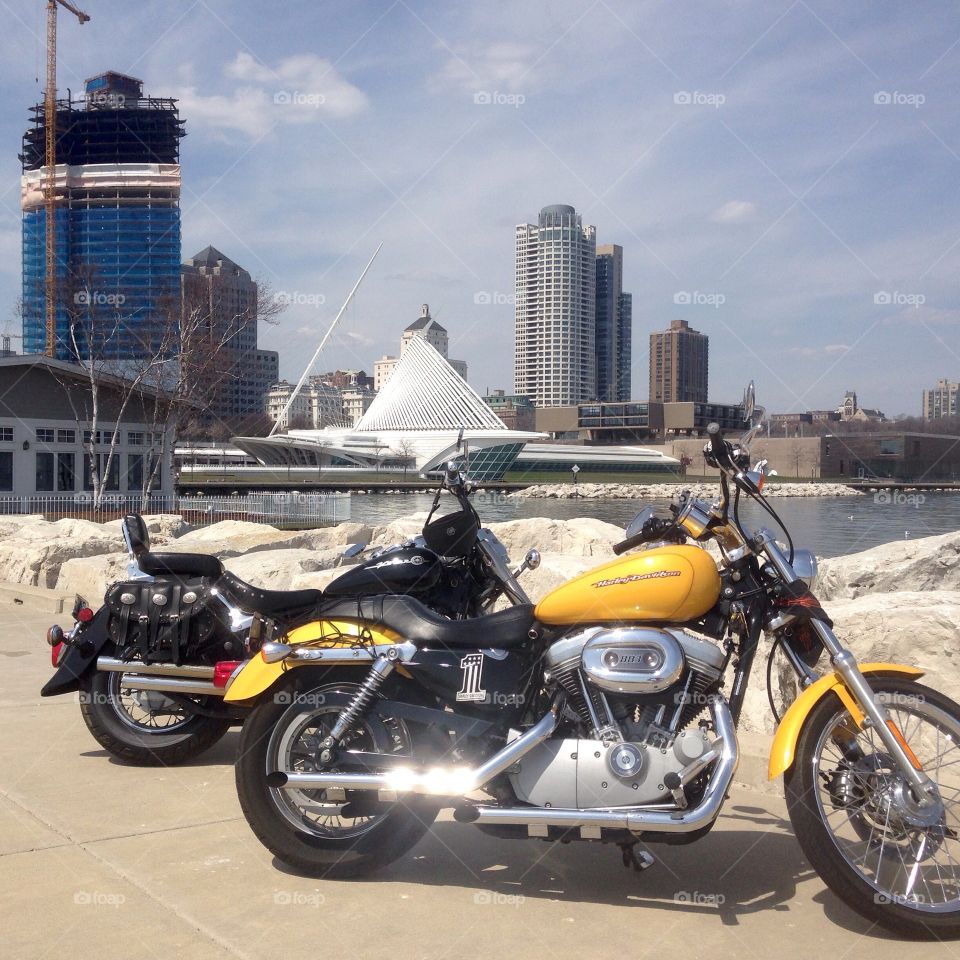 Harleys at the art museum 