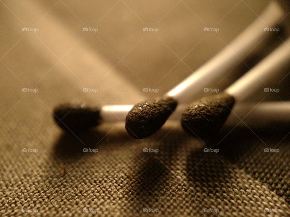 MATCHSTICKS WAITING FOR BURN