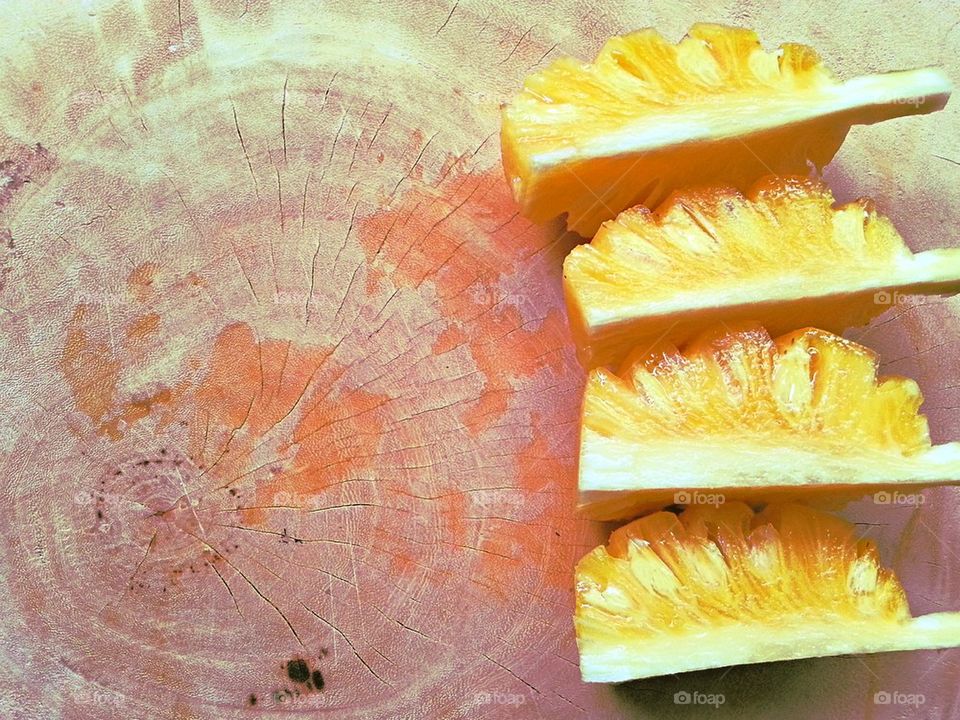 Slices of "Phu Lae" pineapple from Chiang Rai, Thailand