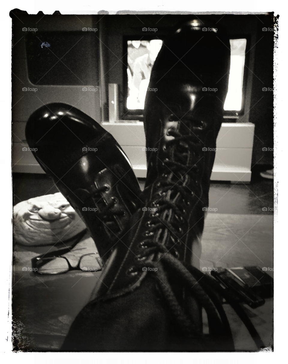 white black relax glasses by elektroseb