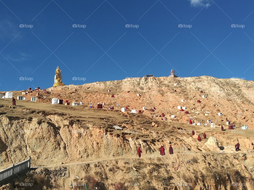 Yaqing Tibetan Buddhist Monastery for Nuns

Buddhism School and Monastery in Ganzi, Sichuan Province, China