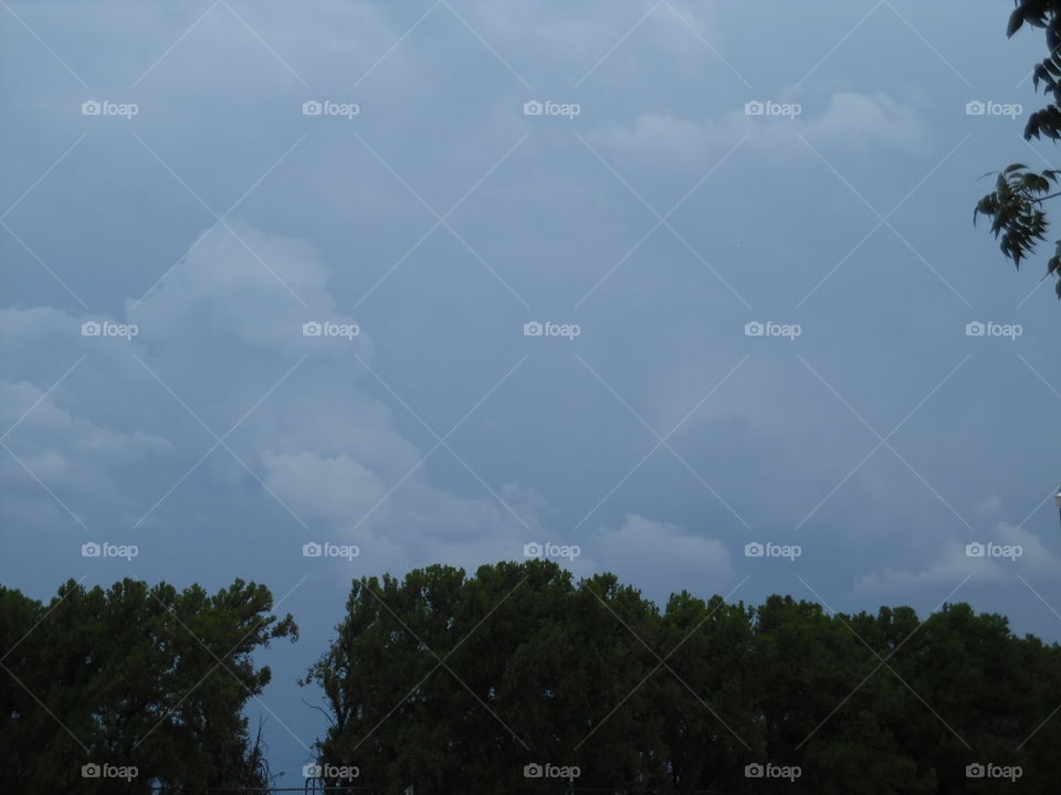 morning storms. This is a picture of a thunder ⚡ storms in the local area. 👣 🚶 🏃 🔥 💨