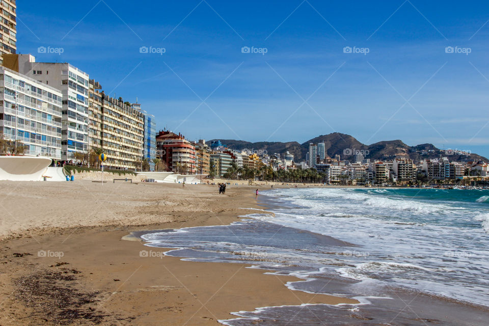 Alicante beach location 