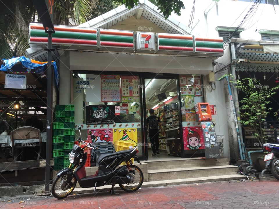 711 is everywhere in Thailand this was one of many I visited there I just thought This 711 in particular has a very Asian look to it.