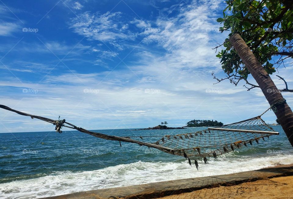 hammock, relax in front of the Indian Ocean