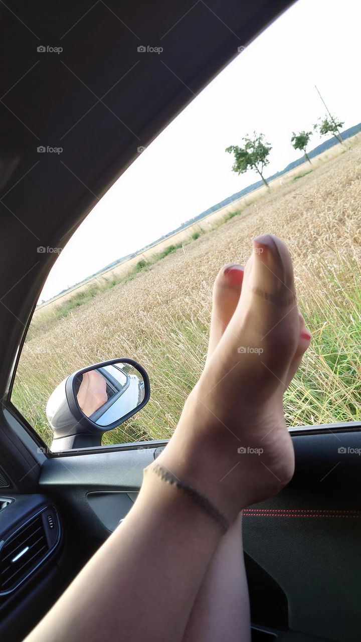 Nylonfüsse im Auto