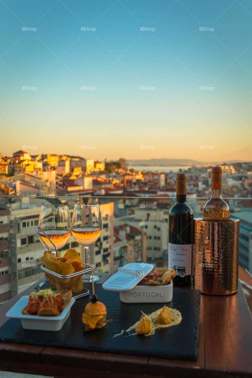 travel wine bottle architecture