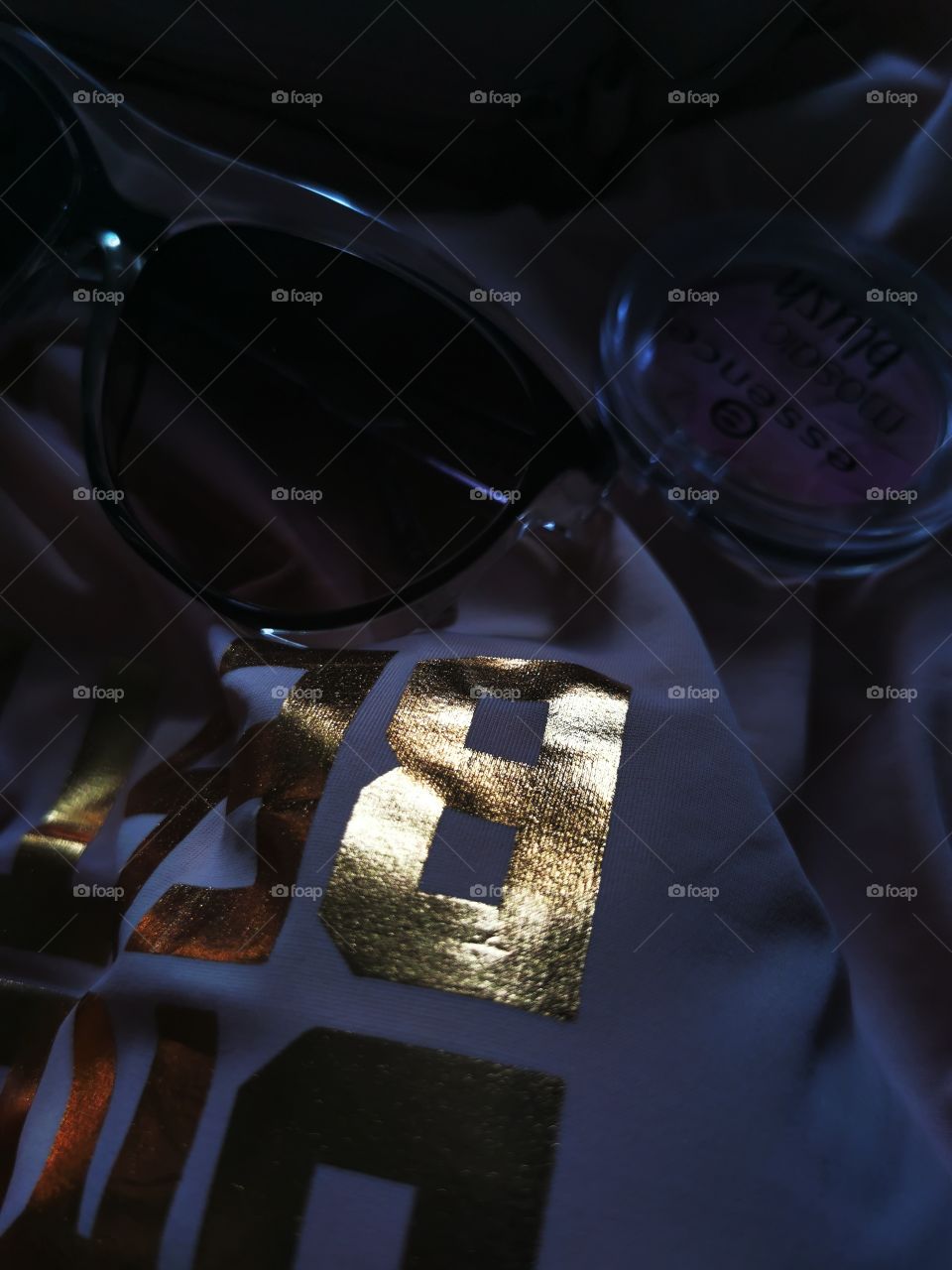 Sunglasses beach swimming packing bag summer time view