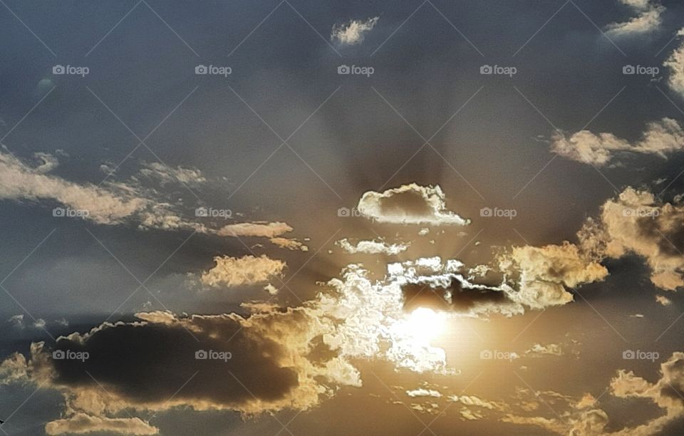 Sunset,sky,rays,shining,sunlight,sunshine,dawn,sunrise,colorful,nature,landscape,summer,spring,Orange,clouds,cloudy,sun,colorful,reflection